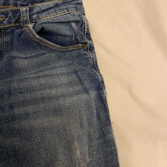 Vintage Y2K Straight-leg, mid-rise Jolt Jeans - Picture 5 of 11